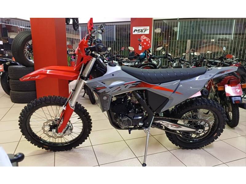 MXF - 270F - 2025/2025 - Cinza - R$ 21.490,00