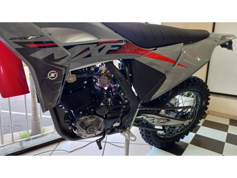 MXF - 270F - 2025/2025 - Cinza - R$ 21.490,00