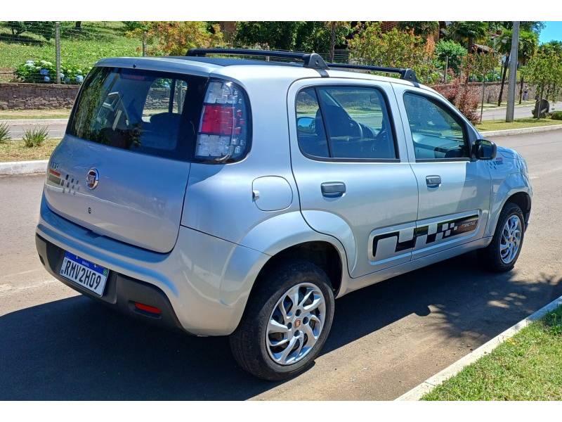 FIAT - UNO - 2021/2021 - Prata - R$ 49.990,00