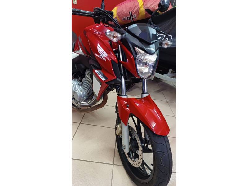 HONDA - CB 250F TWISTER - 2017/2017 - Vermelha - R$ 16.990,00
